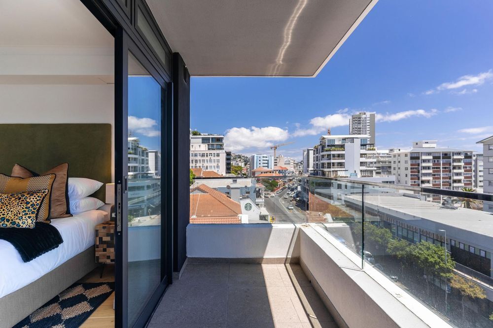 Topaz Views - Luxury Apt in Sea Point with views