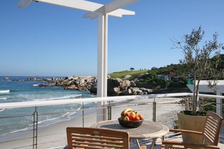 Photo 2 of Glen Beach Penthouse accommodation in Camps Bay, Cape Town with 2 bedrooms and 2 bathrooms