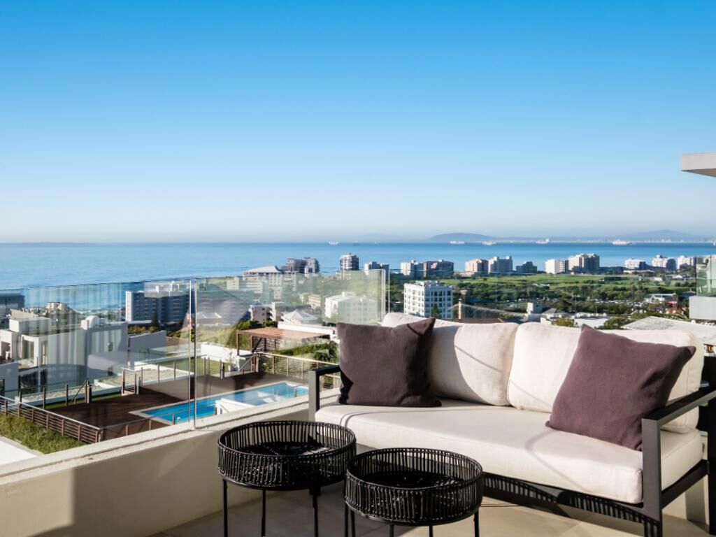 Sea Point Penthouse Photo 20